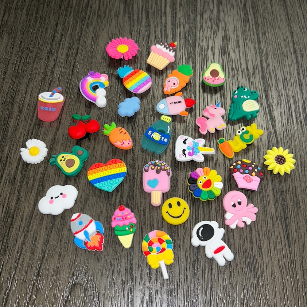 NEW 30 Croc Charms ! Cutesy patterns !